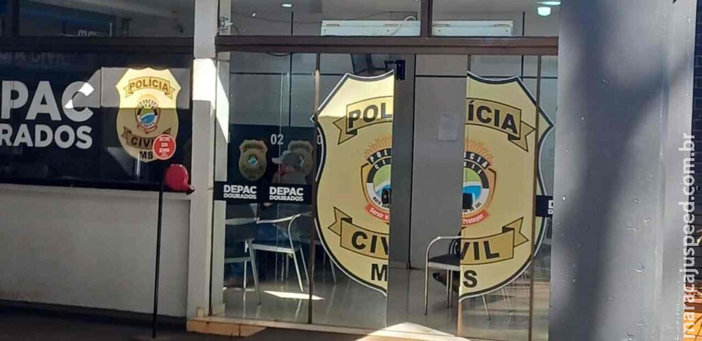 Homem tem celular e R$ 4 mil furtados durante compras em supermercado de Dourados Homem tem celular e R$ 4 mil furtados durante compras em supermercado de Dourados