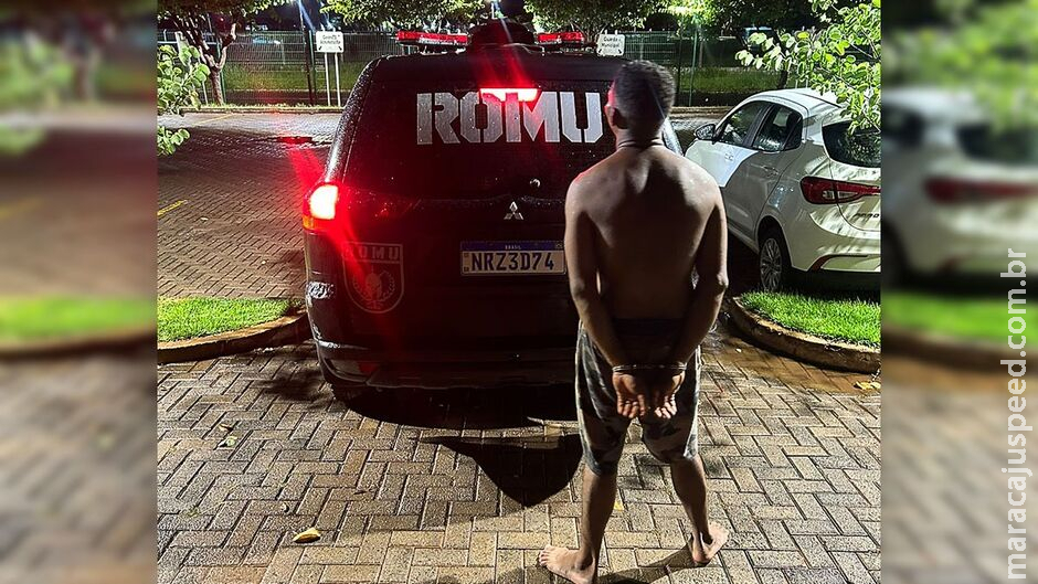 Homem tenta agredir grupo de pessoas e acaba preso em Campo Grande Homem tenta agredir grupo de pessoas e acaba preso em Campo Grande