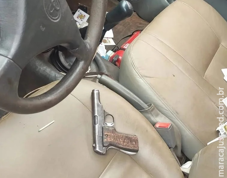 Jovem é preso com pistola, suspeito de atirar contra casa no Estrela Dalva