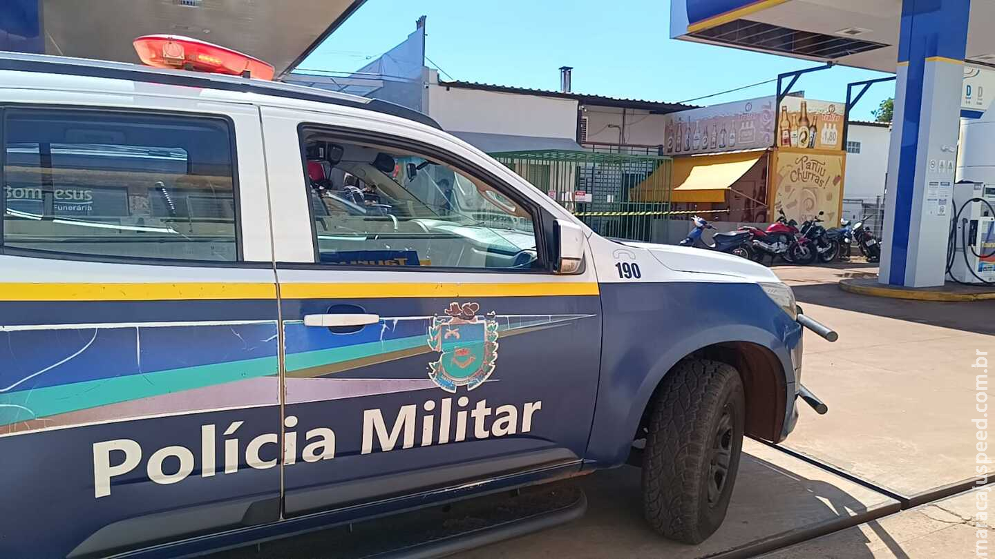 Morador de rua encontrado em banheiro de posto de gasolina foi assassinado por causa de colchão Morador de rua encontrado em banheiro de posto de gasolina foi assassinado por causa de colchão