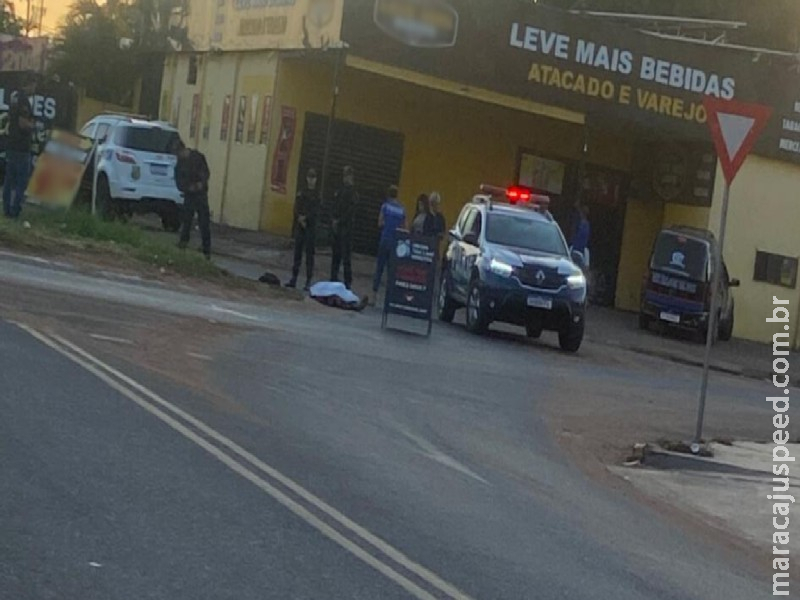 Morto na Avenida dos Cafezais seria usuário de drogas e teve as vísceras expostas ao ser esfaqueado Morto na Avenida dos Cafezais seria usuário de drogas e teve as vísceras expostas ao ser esfaqueado