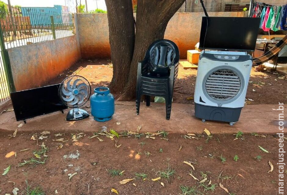 Mulher compra produtos roubados e acaba presa em Sidrolândia Mulher compra produtos roubados e acaba presa em Sidrolândia