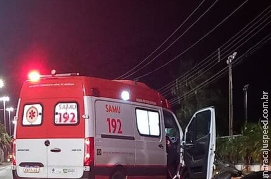 Mulher e criança morrem após carro bater de frente com caminhão em Cassilândia Mulher e criança morrem após carro bater de frente com caminhão em Cassilândia