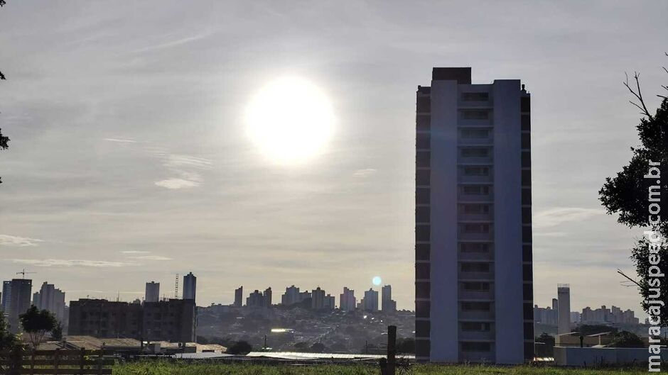 Calor intenso e baixa umidade predominam nesta sexta-feira em MS Calor intenso e baixa umidade predominam nesta sexta-feira em MS
