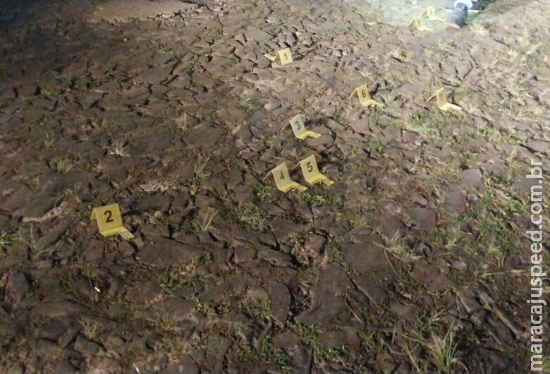 Casa de ex-governador é alvo de tiros e criminosos deixam recado: "caloteiro não se cria"