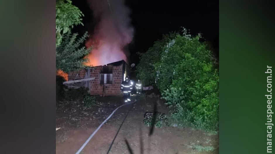 Casa de idosos fica destruída em incêndio em Aquidauana Casa de idosos fica destruída em incêndio em Aquidauana