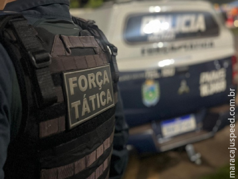 Homem ataca policiais com faca e acaba morto em Jardim