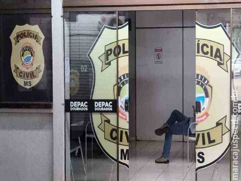 Homem é preso após atropelar a ex-companheira em Dourados Homem é preso após atropelar a ex-companheira em Dourados