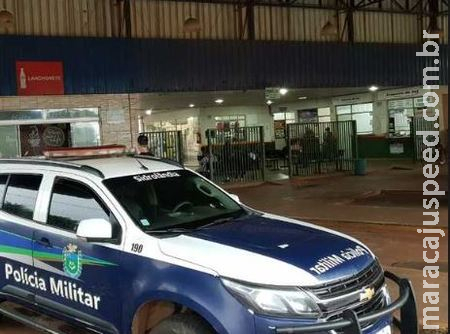 Homem é preso por agarrar nas partes íntimas de outro passageiro dentro de ônibus em Sidrolândia Homem é preso por agarrar nas partes íntimas de outro passageiro dentro de ônibus em Sidrolândia