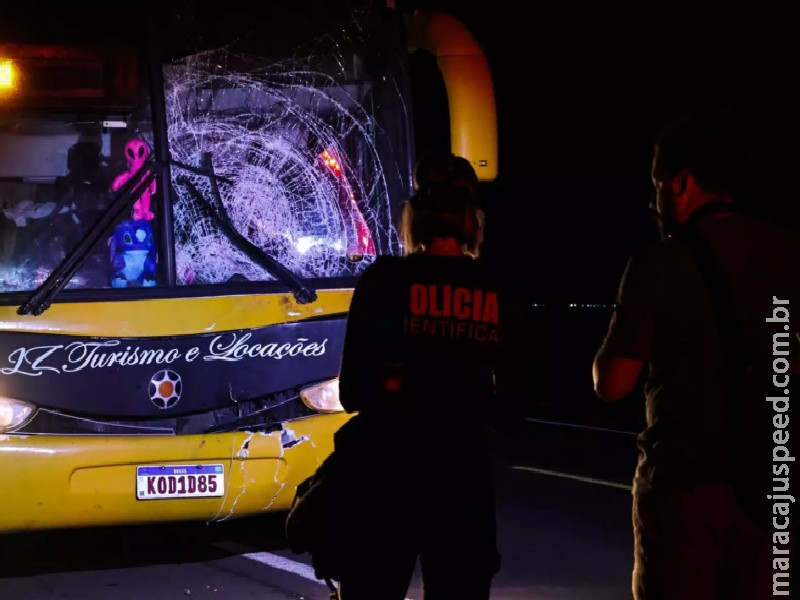 Homem morre atropelado por ônibus na rodovia BR-262 Homem morre atropelado por ônibus na rodovia BR-262