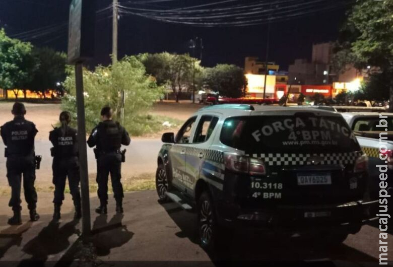Ladrão é detido por populares e leva surra após furtar motocicleta Ladrão é detido por populares e leva surra após furtar motocicleta