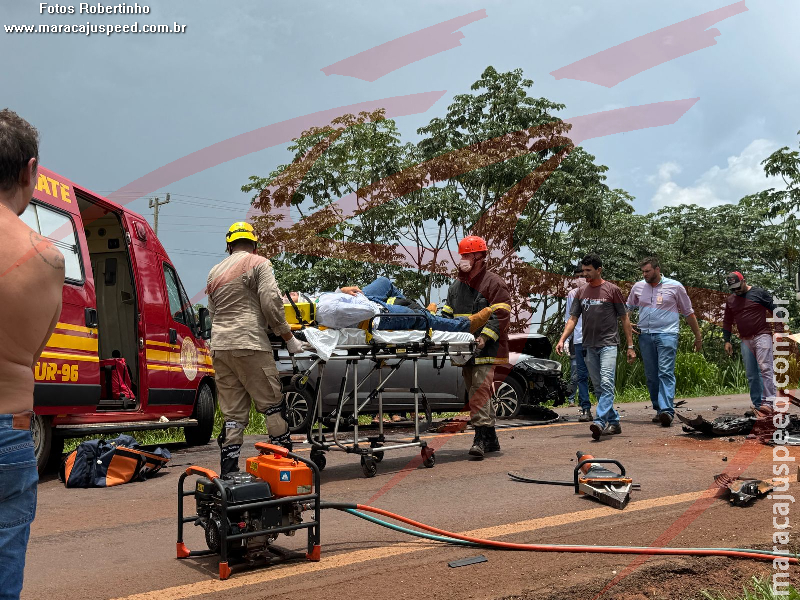 Maracaju: Colisão frontal entre veículos na BR-267, próximo a Copasul Maracaju: Colisão frontal entre veículos na BR-267, próximo a Copasul
