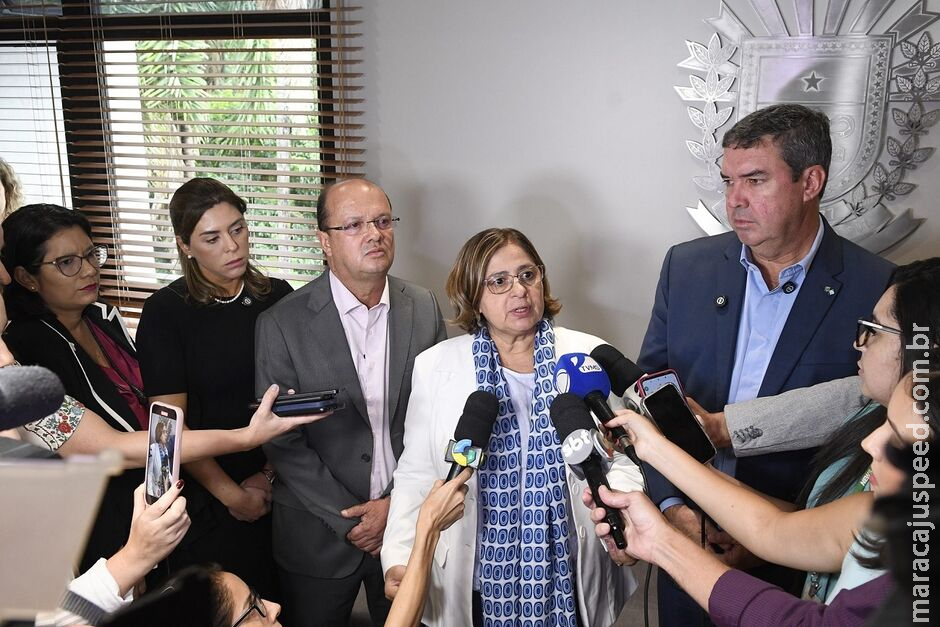 Ministra e Riedel discutem reformulação no atendimento da Casa da Mulher Brasileira Ministra e Riedel discutem reformulação no atendimento da Casa da Mulher Brasileira