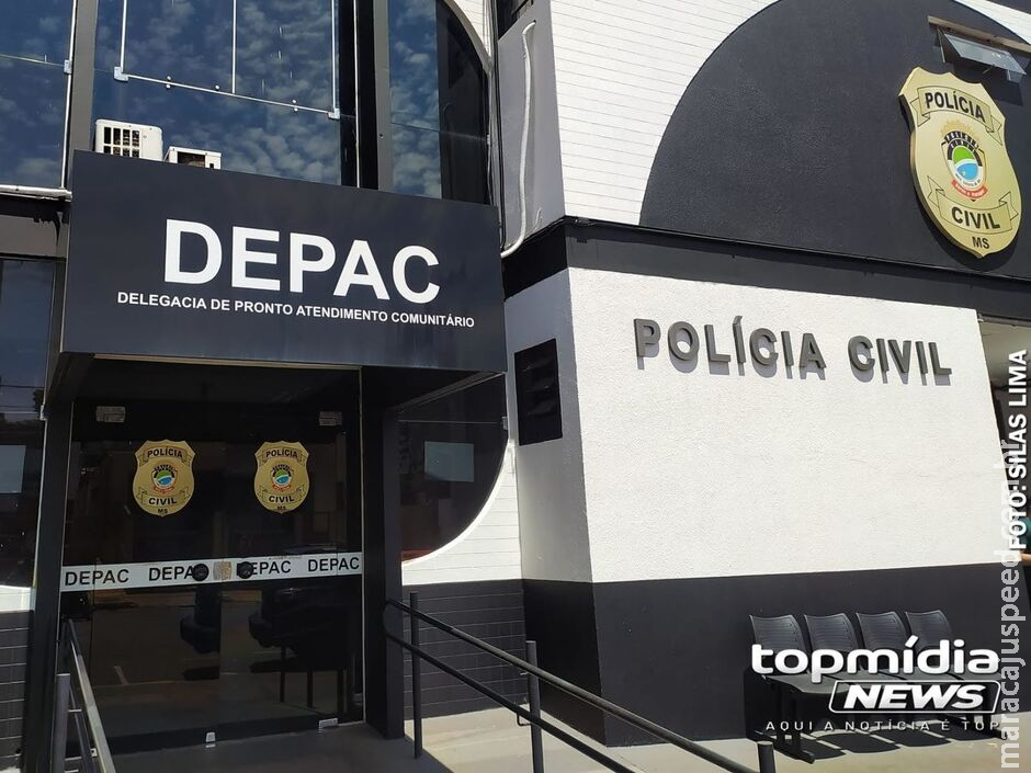 Mulher é presa por ameaçar ex do filho e xingar policiais em Campo Grande Mulher é presa por ameaçar ex do filho e xingar policiais em Campo Grande