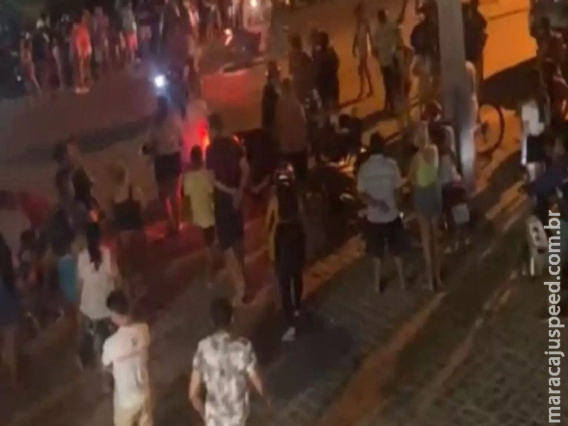 Suspeito de matar criança de 2 anos em Pernambuco é espancado até a morte pela população Suspeito de matar criança de 2 anos em Pernambuco é espancado até a morte pela população