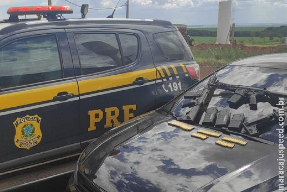 Casal é preso com fuzis escondidos em tanque de combustível Casal é preso com fuzis escondidos em tanque de combustível