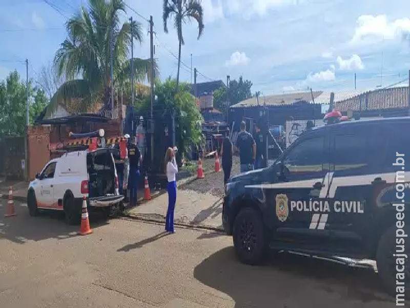 Cinco pessoas são presos em flagrante em operação contra "gato" de energia Cinco pessoas são presos em flagrante em operação contra "gato" de energia