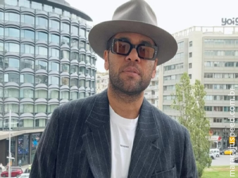 Daniel Alves é absolvido da acusação de estupro na Espanha Daniel Alves é absolvido da acusação de estupro na Espanha