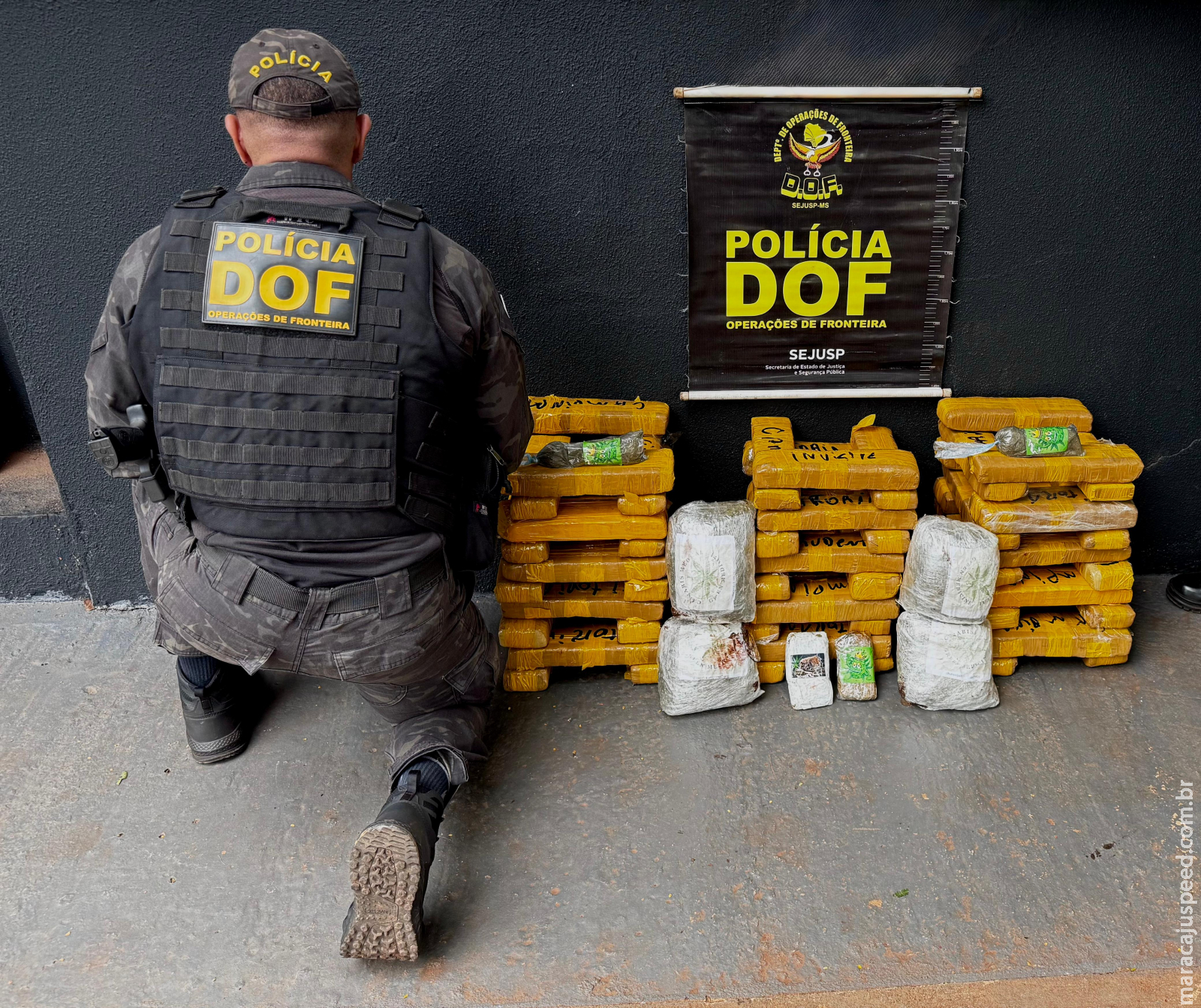 DOF apreende dois adolescentes com mais de 60 quilos de drogas