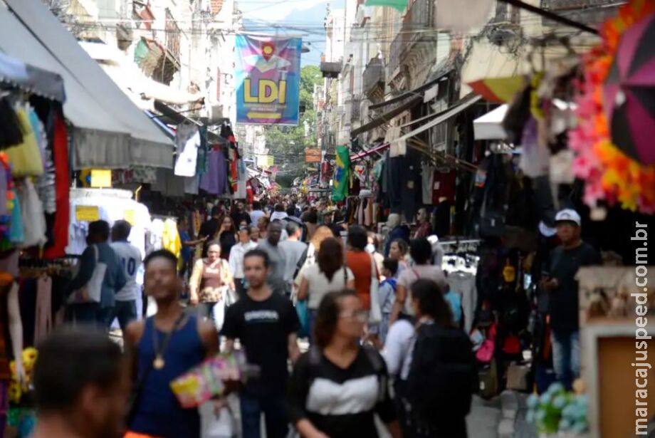 Economia brasileira cresceu 0,3% de dezembro para janeiro, estima FGV Economia brasileira cresceu 0,3% de dezembro para janeiro, estima FGV