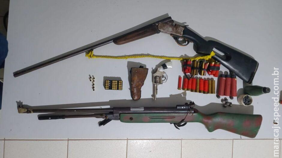 Filha é resgatada de cárcere e pai é preso com duas armas em Ladário-MS Filha é resgatada de cárcere e pai é preso com duas armas em Ladário-MS