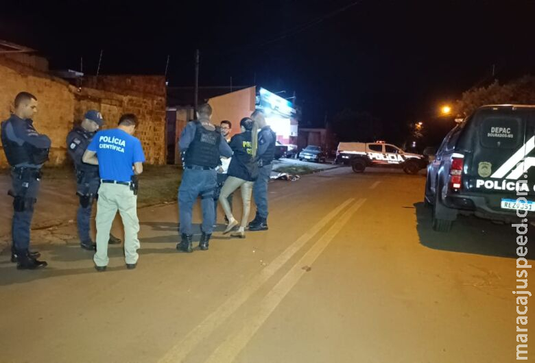 Jovem acusado de matar homem a facada alega ter agido após ameaça de morte Jovem acusado de matar homem a facada alega ter agido após ameaça de morte