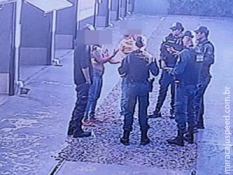Mãe de criança encontrada em motel consegue a guarda do menino e vai responder em liberdade Mãe de criança encontrada em motel consegue a guarda do menino e vai responder em liberdade