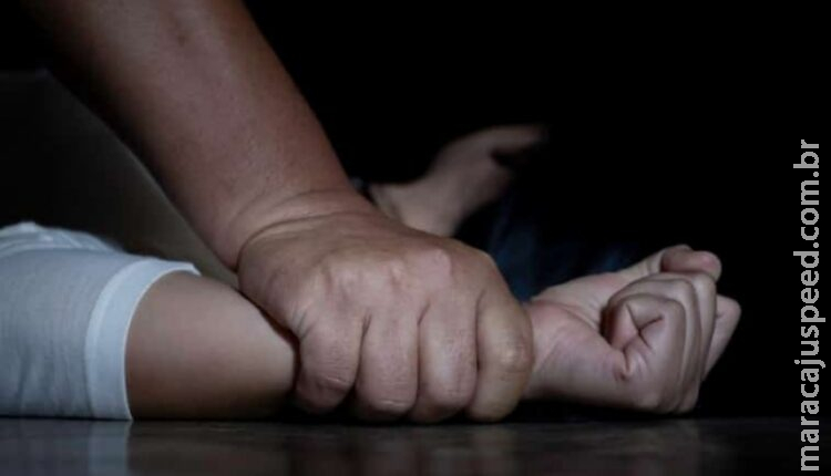 Mulher é estuprada após ser forçada a entrar em carro em Aquidauana Mulher é estuprada após ser forçada a entrar em carro em Aquidauana