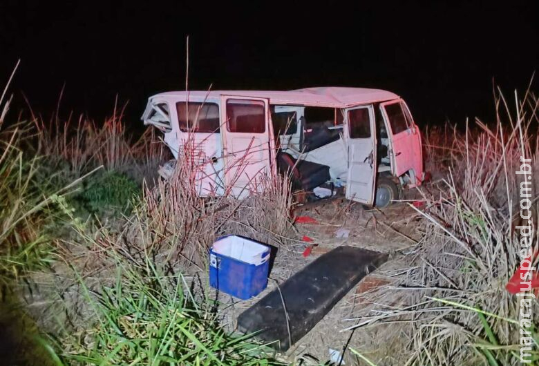 Ocupantes de Kombi envolvida em acidente que terminou na morte de criança seguem internados Ocupantes de Kombi envolvida em acidente que terminou na morte de criança seguem internados