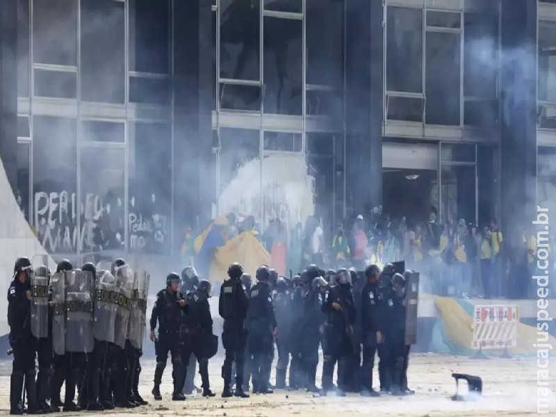 STF condena mais 63 envolvidos em atos antidemocráticos de 8 de janeiro STF condena mais 63 envolvidos em atos antidemocráticos de 8 de janeiro