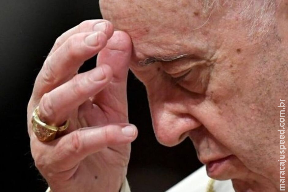 Vaticano atualiza estado do papa Francisco: "agravamento repentino" Vaticano atualiza estado do papa Francisco: "agravamento repentino"