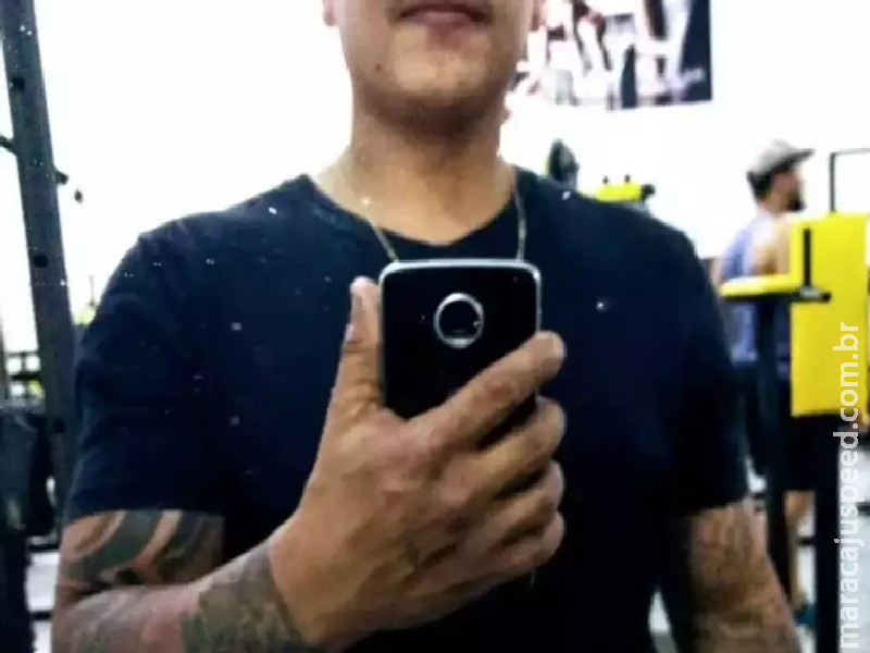 Família pede ajuda para localizar assassino de jovem em festa Família pede ajuda para localizar assassino de jovem em festa