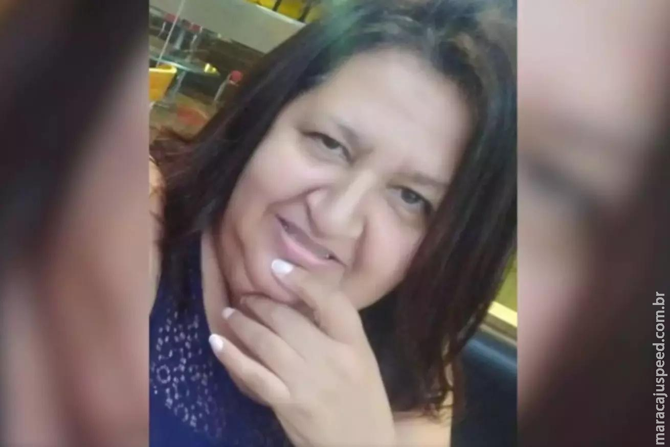 Filho que matou a própria mãe com golpes de pá fica em silêncio em audiência Filho que matou a própria mãe com golpes de pá fica em silêncio em audiência