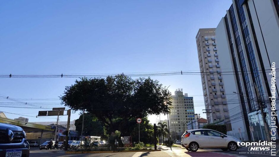 Frente fria persiste e deixa o tempo seco em MS Frente fria persiste e deixa o tempo seco em MS