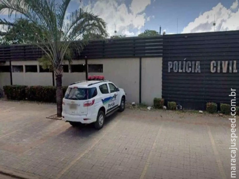 Gerente de loja é detido após desvio de R$ 100 mil em MS Gerente de loja é detido após desvio de R$ 100 mil em MS