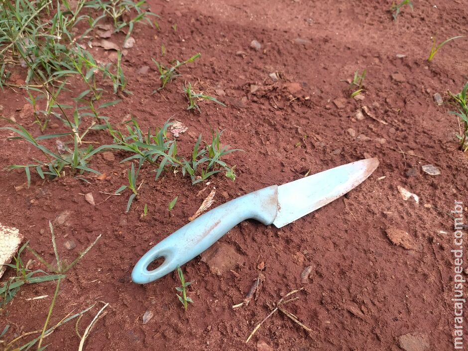 Homem ataca desafeto na rodoviária de Três Lagoas após ter sido ameaçado Homem ataca desafeto na rodoviária de Três Lagoas após ter sido ameaçado