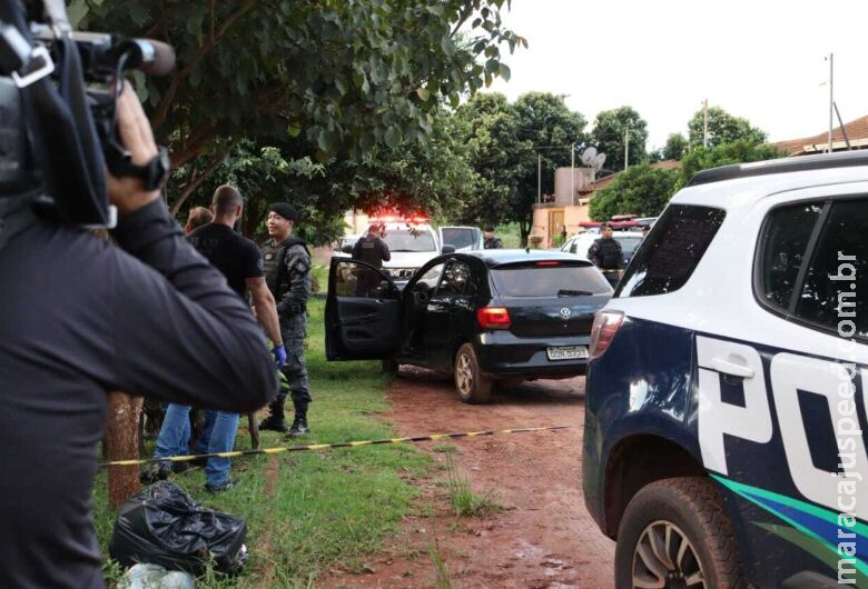 Homem é morto a tiros dentro de carro em Campo Grande Homem é morto a tiros dentro de carro em Campo Grande
