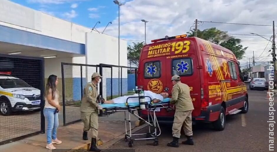 Homem sofre atentado a tiros em ponto de ônibus no Aero Rancho Homem sofre atentado a tiros em ponto de ônibus no Aero Rancho