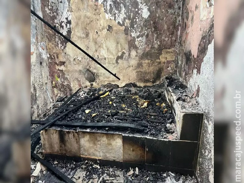Irmãos de 3 e 5 anos morrem carbonizados em incêndio em Roraima Irmãos de 3 e 5 anos morrem carbonizados em incêndio em Roraima