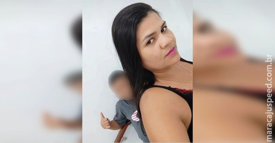 Mãe de três filhos, morta em capotamento trazia mercadoria do Paraguai para trabalhar Mãe de três filhos, morta em capotamento trazia mercadoria do Paraguai para trabalhar