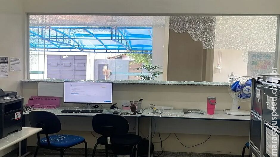Marido quebra vidro de posto após esposa não receber atendimento pré-natal em Ponta Porã Marido quebra vidro de posto após esposa não receber atendimento pré-natal em Ponta Porã
