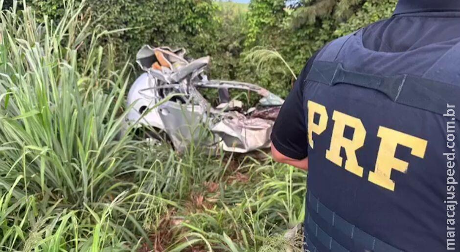 Motorista morre em batida frontal com caminhão na BR-267, em Nova Alvorada do Sul Motorista morre em batida frontal com caminhão na BR-267, em Nova Alvorada do Sul