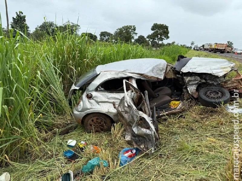 Motorista trafegava em zigue-zague antes de batida que matou criança na BR-267, diz caminhoneiro Motorista trafegava em zigue-zague antes de batida que matou criança na BR-267, diz caminhoneiro