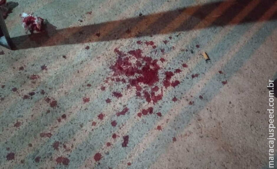 Mulher é esfaqueada pela cunhada durante briga familiar em Campo Grande Mulher é esfaqueada pela cunhada durante briga familiar em Campo Grande