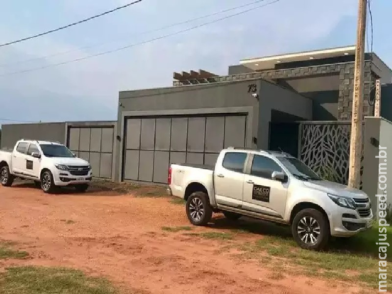 Servidor acusado de desviar R$ 800 mil é preso para cumprir pena de 11 anos Servidor acusado de desviar R$ 800 mil é preso para cumprir pena de 11 anos