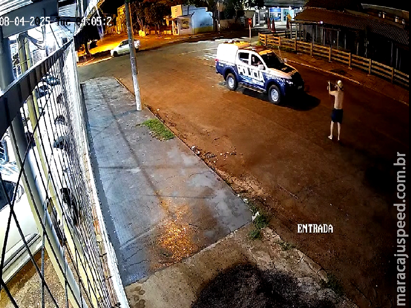 Sidrolândia: PM age em legítima defesa, baleia suspeito armado e frustra tentativa de furto no centro da cidade Sidrolândia: PM age em legítima defesa, baleia suspeito armado e frustra tentativa de furto no centro da cidade