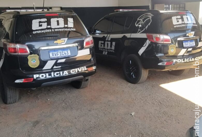Três foragidos da Justiça são presos em ação policial Três foragidos da Justiça são presos em ação policial