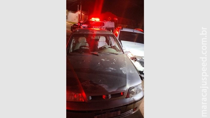 Adolescente ao volante invade preferencial e bate em viatura policial em São Gabriel do Oeste Adolescente ao volante invade preferencial e bate em viatura policial em São Gabriel do Oeste