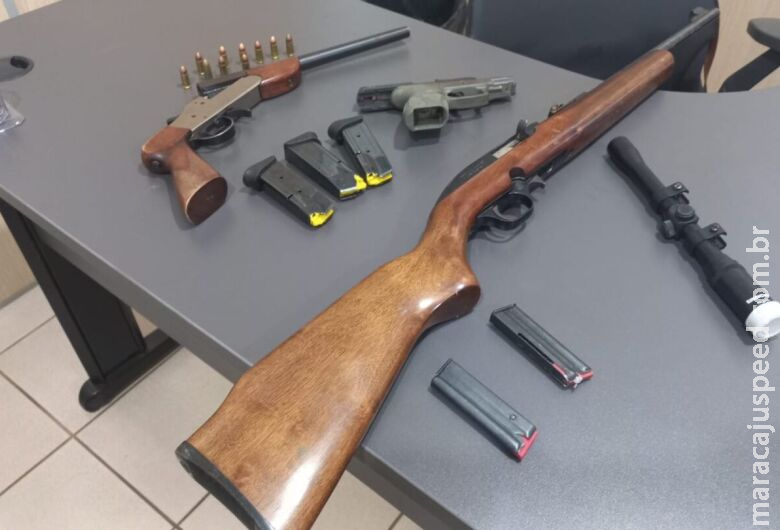 Armas de fogo e munição de suspeito pelo crime de violência psicológica são apreendidas Armas de fogo e munição de suspeito pelo crime de violência psicológica são apreendidas