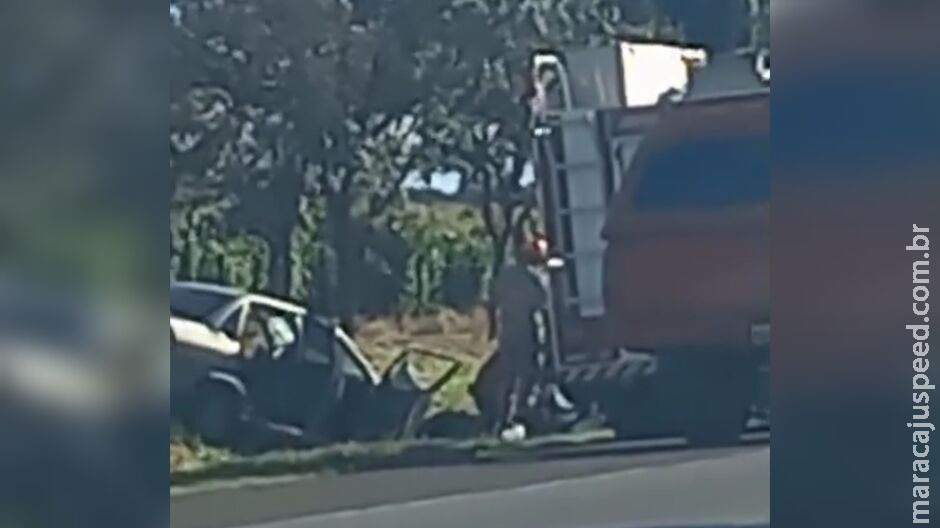 Batida entre carros deixa uma pessoa morta na BR-262, em Campo Grande Batida entre carros deixa uma pessoa morta na BR-262, em Campo Grande